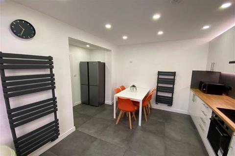 6 bedroom semi-detached house to rent - Peveril Road, Beeston, NG9 2HU