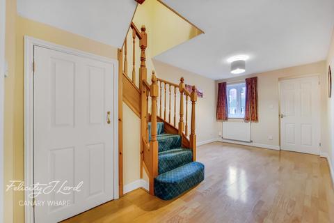 161 Telegraph Place, London, E14 9XB