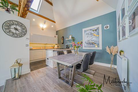 17 Chaddock Hall Drive, Worsley, Manchester, M28 1FD