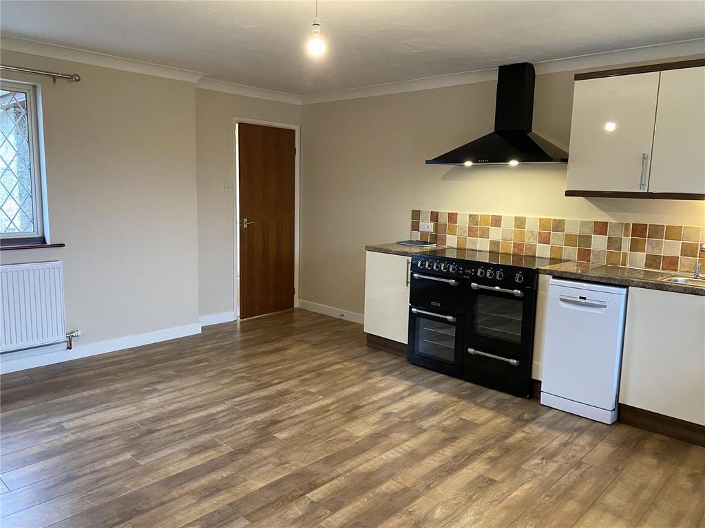 NewtownInSt Martin, Helston, Cornwall, TR12 3 bed property £1,350