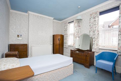 21 Culverden Down, Tunbridge Wells, TN4 9SB