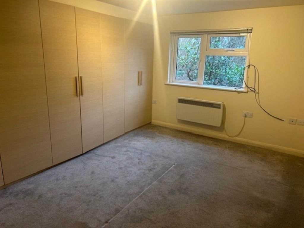 Maple apt bedroom 1