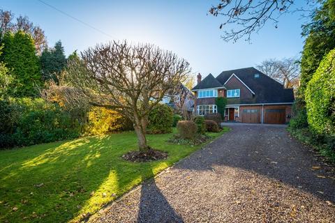 124 Dorridge Road, Dorridge, Solihull, B93 8BN