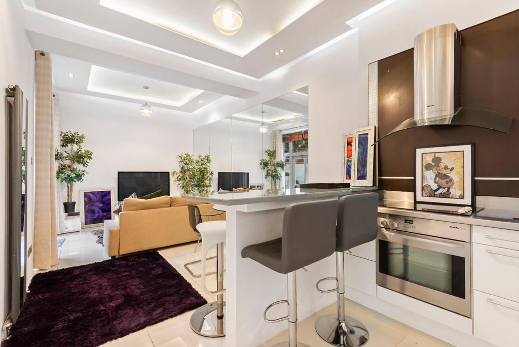Dining/Kitchen