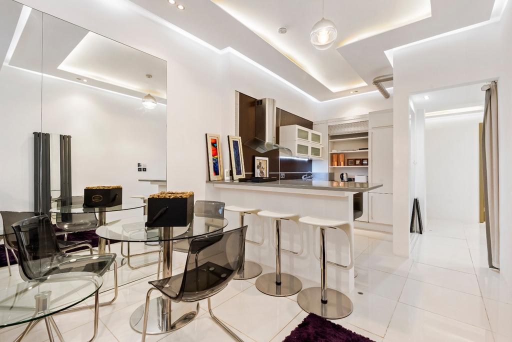 Dining/Kitchen