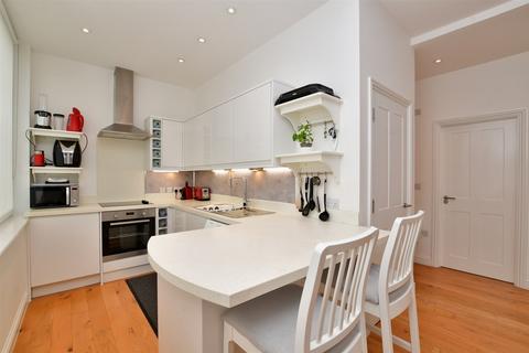 2 bedroom apartment for sale, Station Road, Redhill, Surrey