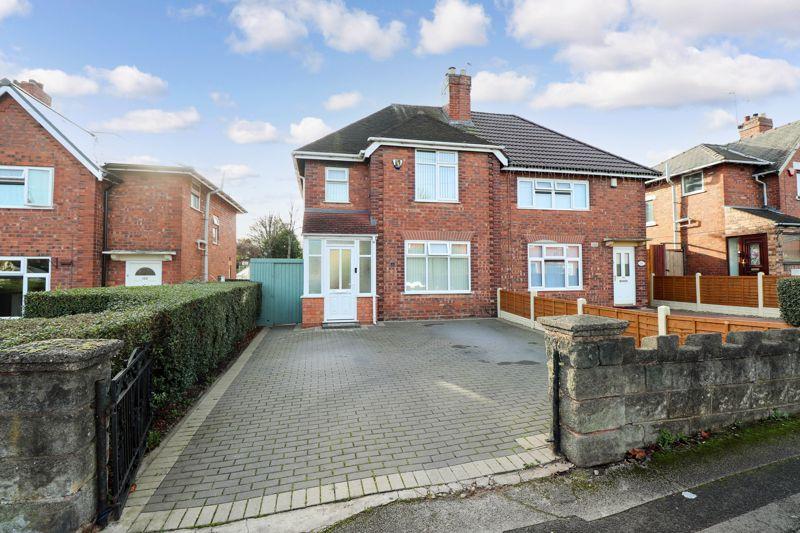 Victoria Avenue, Bloxwich, Walsall 2 bed semidetached house £165,000