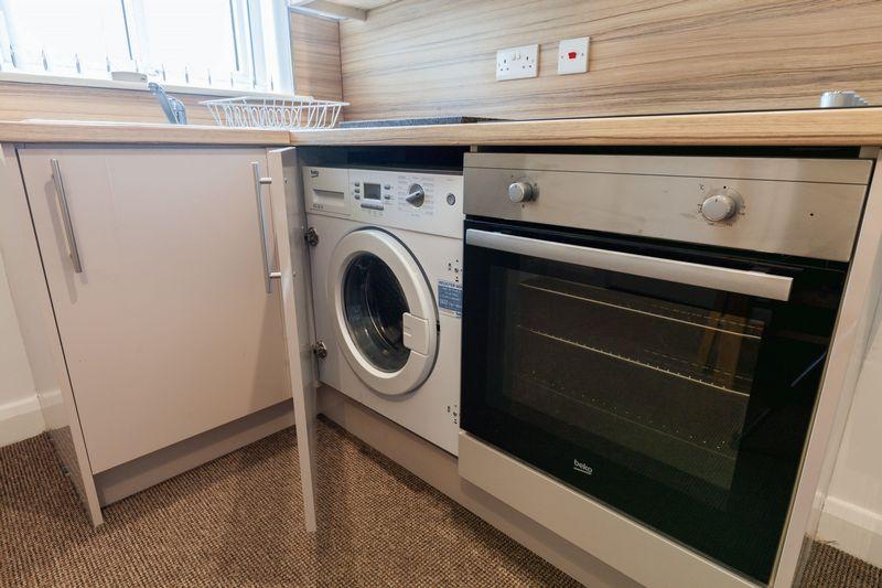 Lounge / Kitchen