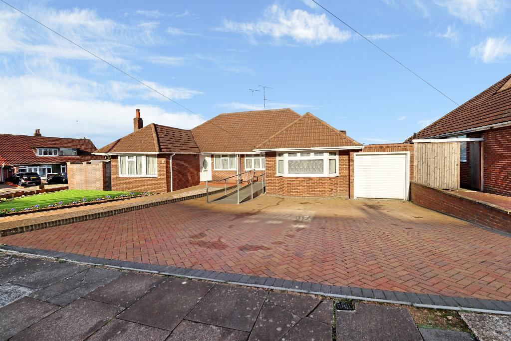 Wadhurst Avenue, New Bedford Road Area, Luton, Bedfordshire, LU3 1UH 3