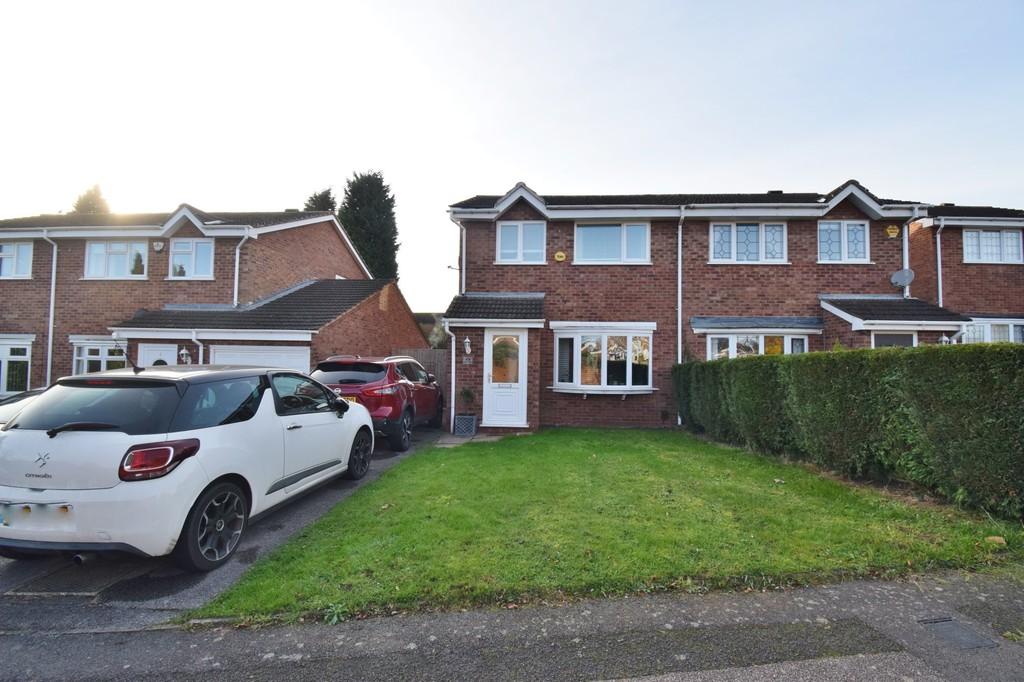 Lowforce, Wilnecote, Tamworth 3 bed semidetached house £895 pcm (£