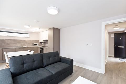 2 bedroom flat to rent, Apartment 10, Lynthorpe House, City Centre