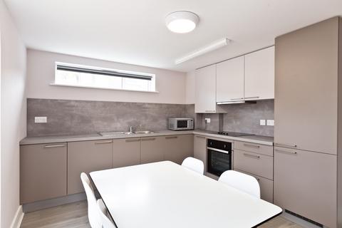 2 bedroom flat to rent, Apartment 10, Lynthorpe House, City Centre