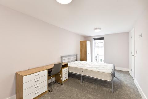 2 bedroom flat to rent, Apartment 10, Lynthorpe House, City Centre