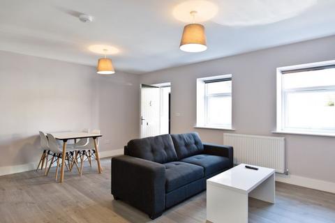 undefined, Apartment 3, Lynthorpe House, City Centre