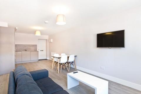 2 bedroom flat to rent - Apartment 4, Lynthorpe House, City Centre