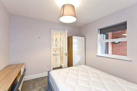 2 bedroom flat to rent, Apartment 9, Lynthorpe House, City Centre
