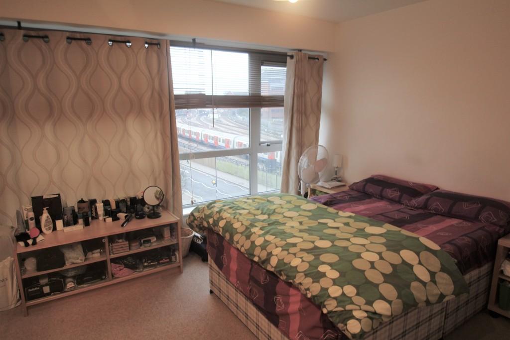 Roxborough Heights, Harrow HA1 1GP 1 bed flat £1,150 pcm (£265 pw)