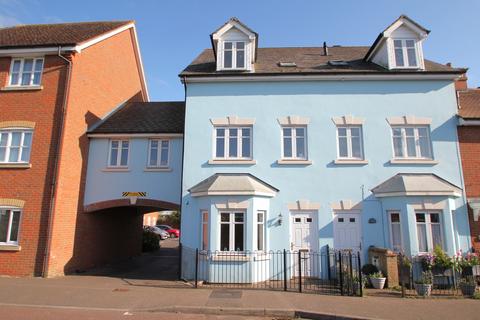 26 Caxton Close, Tiptree, Colchester, CO5 0HA