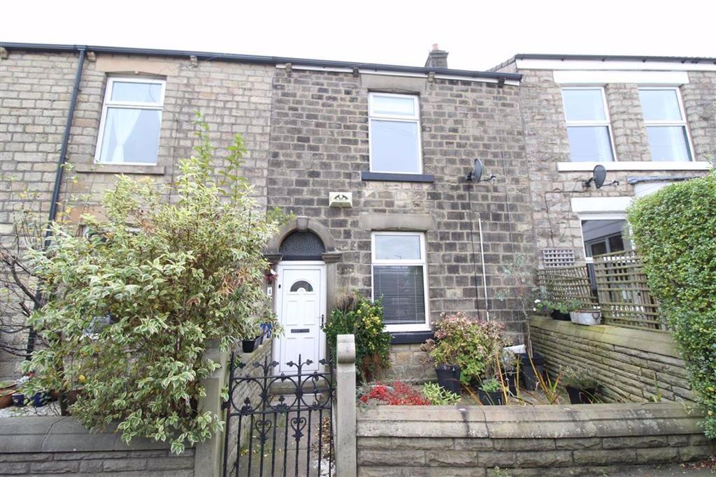 Hadfield Road, Hadfield, Glossop 2 bed terraced house £170,000