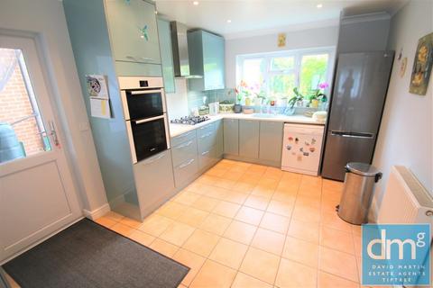 10 Archer Crescent, Tiptree, Colchester, CO5 0GS