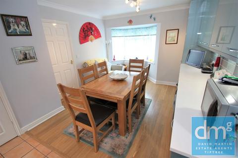 10 Archer Crescent, Tiptree, Colchester, CO5 0GS