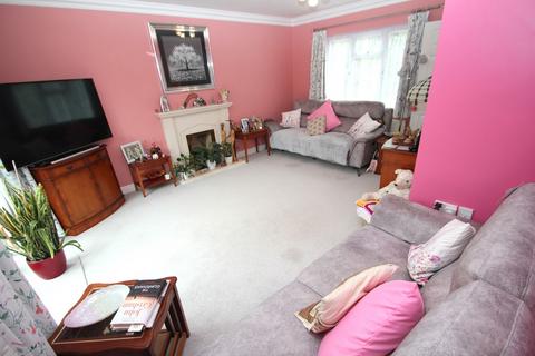 4 bedroom link detached house for sale, Archer Crescent, Tiptree