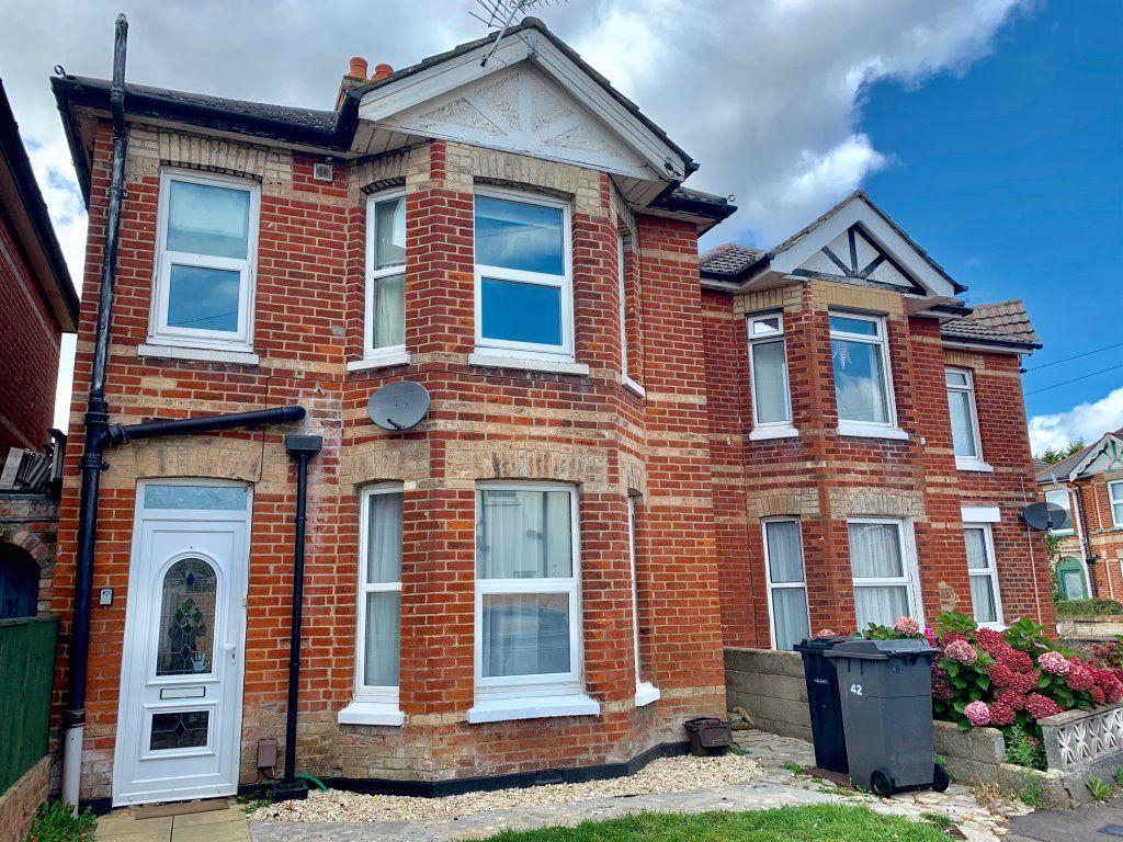 FOUR DOUBLE BEDROOM HOUSE. WINTON 4 bed house £1,740 pcm (£402 pw)