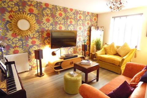 33 Bailey Avenue, Meon Vale, Stratford-upon-avon, CV37 8QW