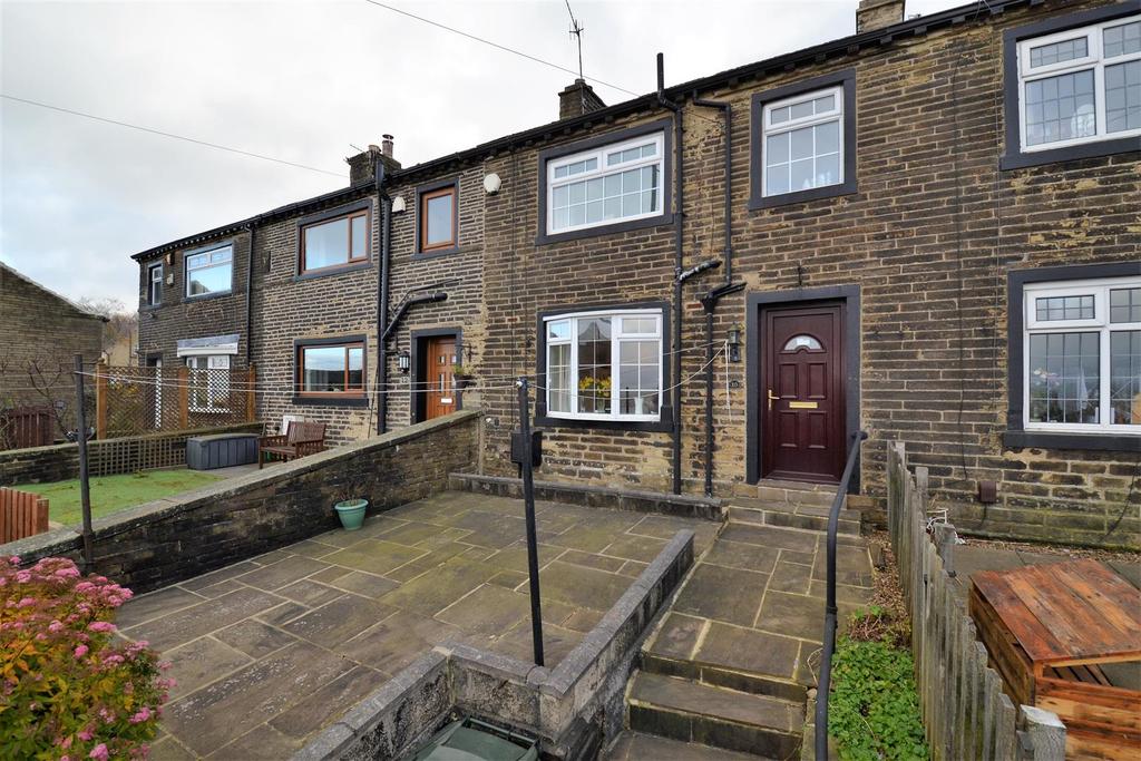 Scarlet Heights, Queensbury, Bradford 2 bed cottage £105,000