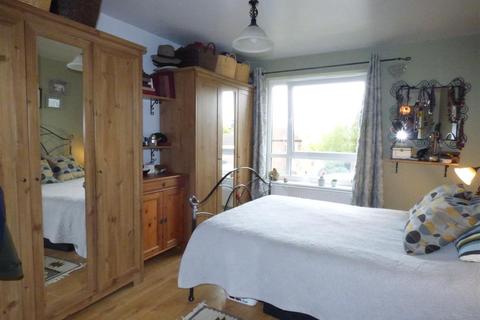 62 Addison Drive, Stratford-upon-avon, CV37 7PL
