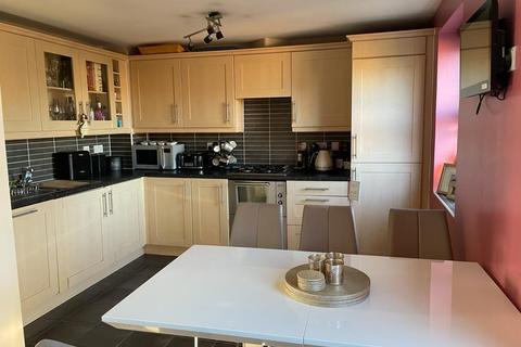 39 Cae Canol, Penarth, CF64 3RL