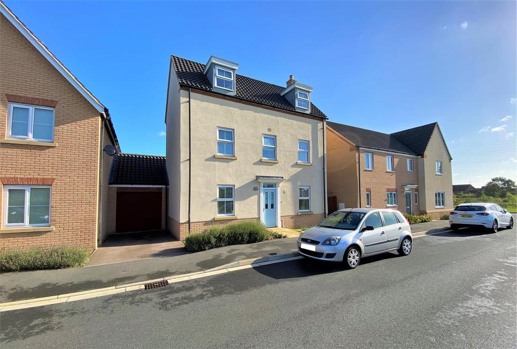 Sandown Drive, Bourne 3 bed detached house £285,000