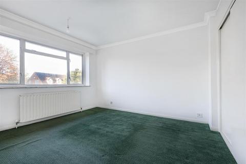 9 Angel Road, Thames Ditton, KT7 0AU