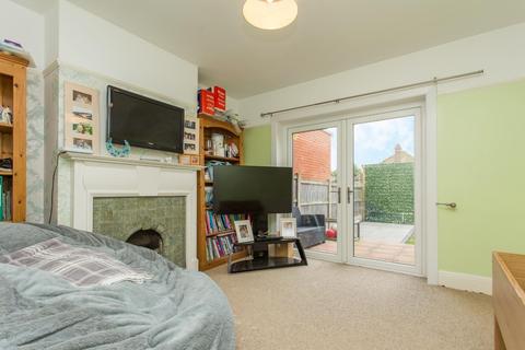12 Argyle Avenue, Margate, CT9 5RW