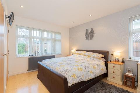8 Stag Leys, Ashtead, KT21 2TD