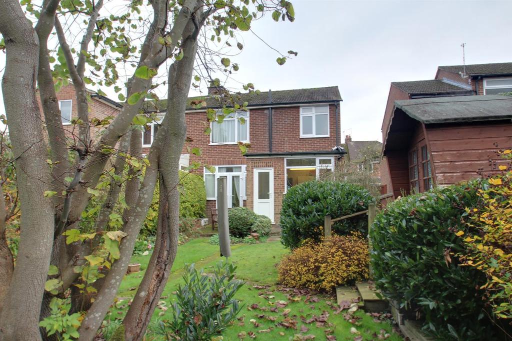 Lyme Avenue, Northchurch, Berkhamsted 3 bed house £550,000