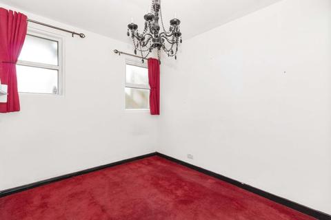 Flat 3, 12 Byron Road, Worthing, BN11 3HN