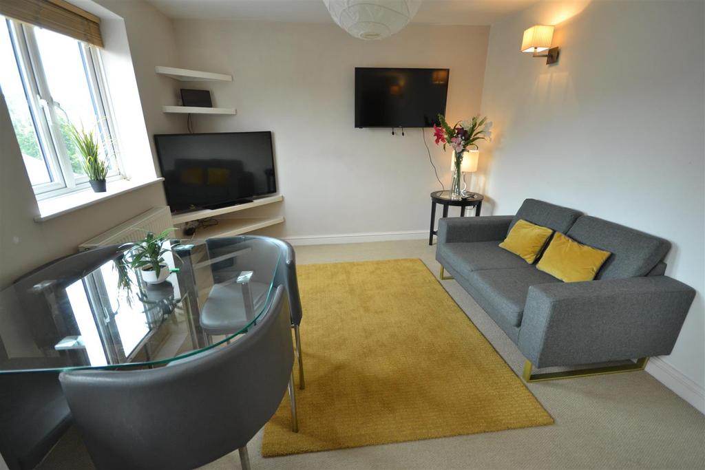 15 Court View 018.JPG