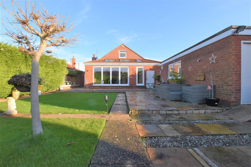 Holmes Lane, Bilton 4 bed detached bungalow £375,000