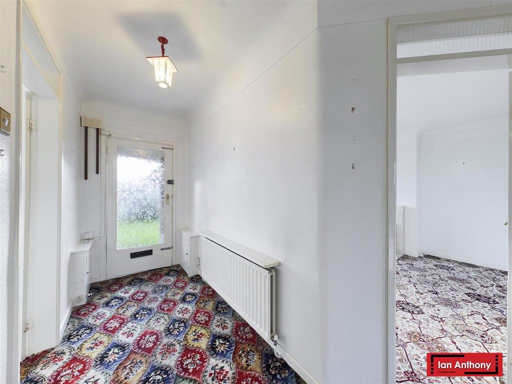 The Serpentine, Aughton, Ormskirk 2 bed semidetached bungalow £225,000