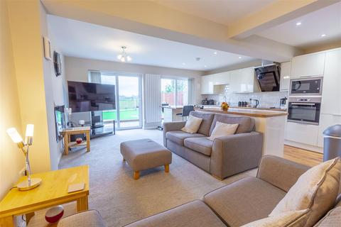 60 Lime Grove, Draycott, Derby, DE72 3NS