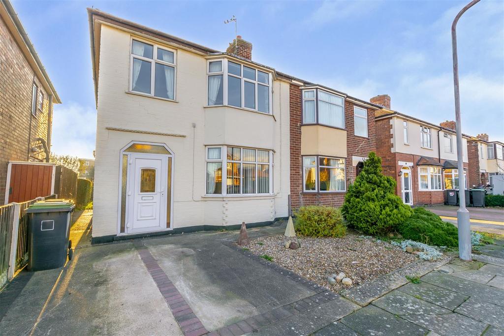 Rutland Avenue, Toton 3 bed semidetached house £215,000