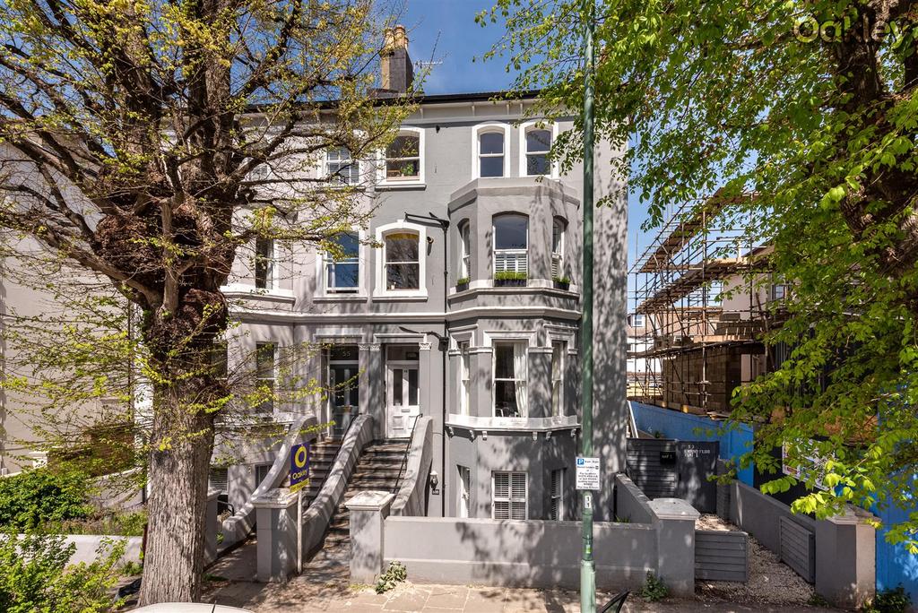 Clarendon Villas, Central Hove Studio £235,000