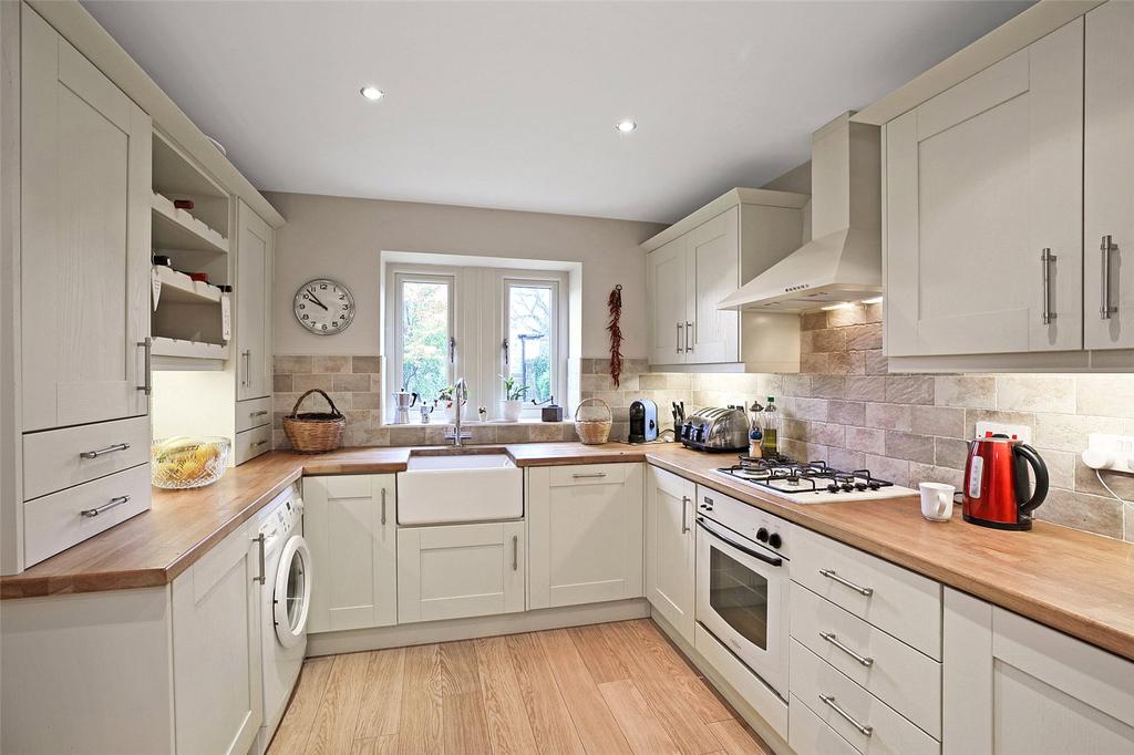 Wintersett, Wakefield, WF4 3 bed terraced house £375,000