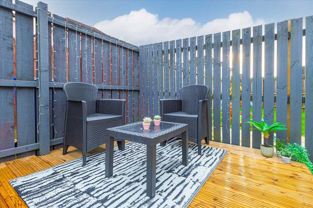Sarti Terrace, Larbert, Larbert 2 bed terraced house £144,500