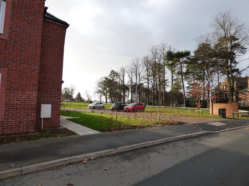 Woodrow Drive, Carlisle, CA1 3GR 4 bed detached house £270,000