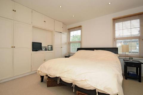 72 Nelson Road, London, SW19 1HX