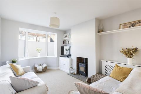 28 Somermead, Bristol, BS3 5QS