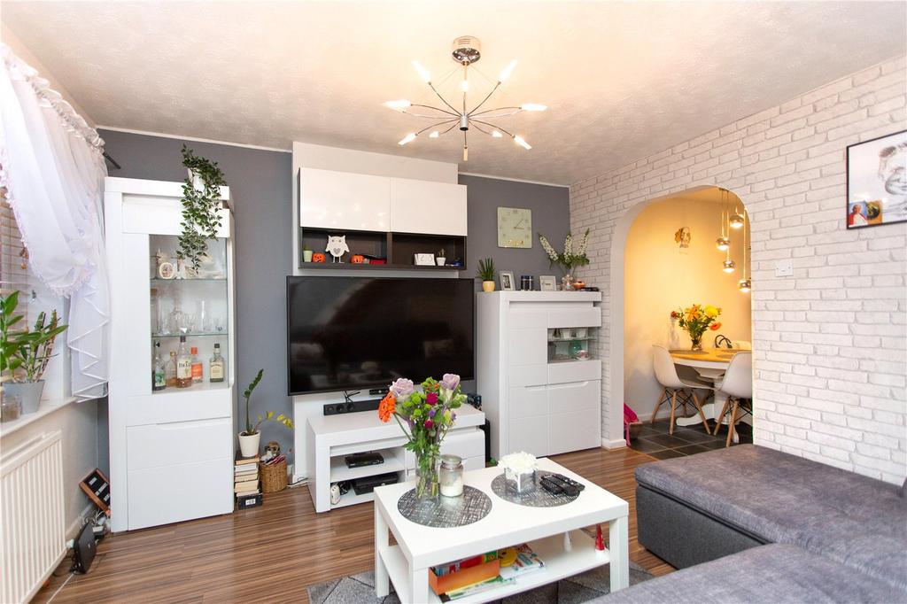 Road, Bolton, BL3 2 bed semidetached house £150,000
