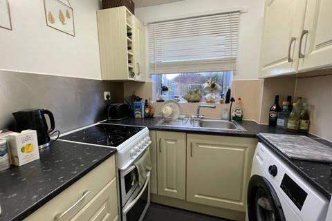 1 bedroom terraced house to rent, Pagham Close, Pendeford, Wolverhampton, West Midlands, WV9